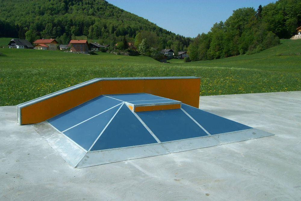 Skateanlage - Pyramide