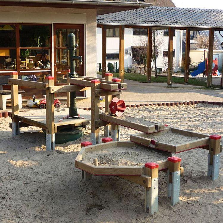 Matschanlage - Wasserspielanlage - mit Sand - Außenspielgerät für Kitas und Spielplätze