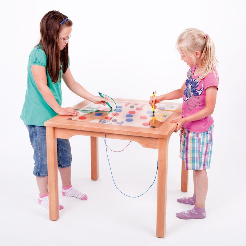 Magnetspieltisch für bis 4 Kinder - didaktisches Spielmaterial