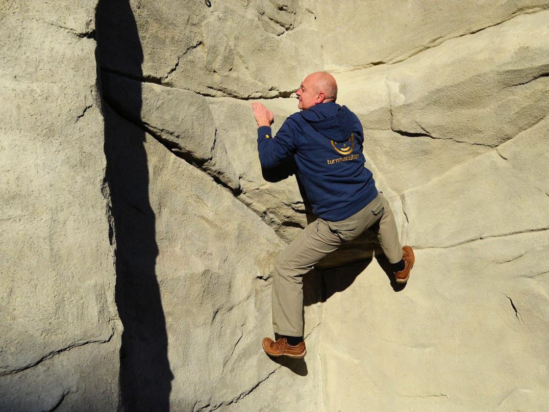 Kunst- Kletterfelsen - Kletterer