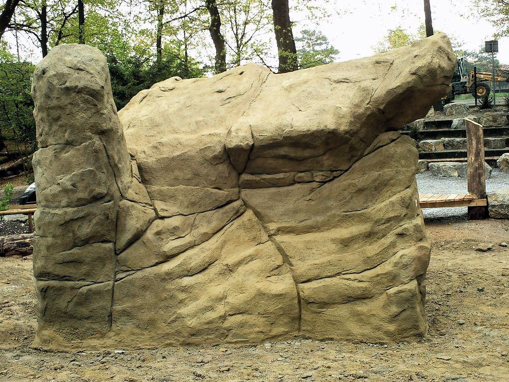 Kunstfelsen Natur-Optik - Kletterfelsen aus Spritzbeton