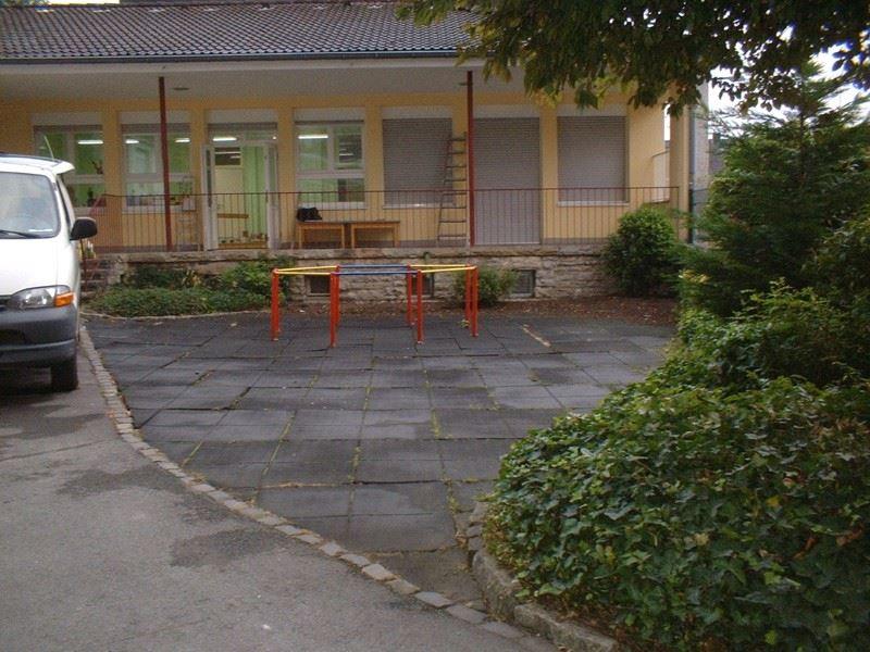 Spielgerät Außenanlage - vor Neugestaltung