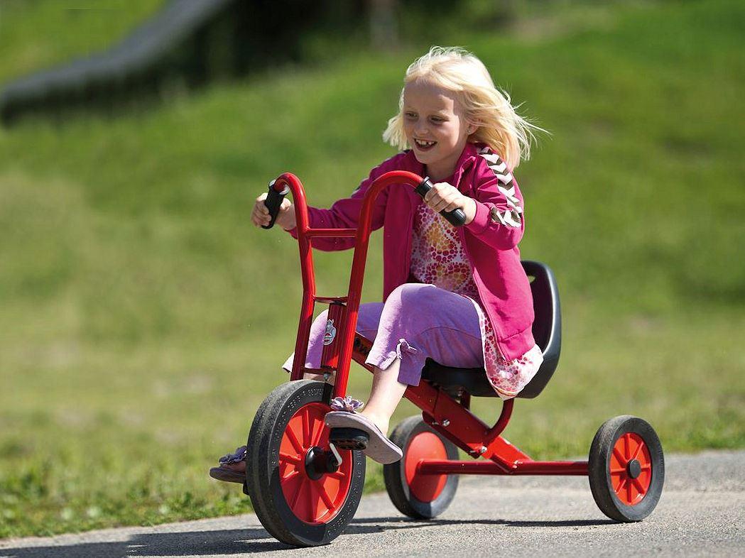 Winther Viking - Dreirad rot - Die hochwertigen Außenfahrzeuge von Winther Vinking gehören mit Sicherheit zum Besten, was es im Bereich "Fahrzeuge für Kinderinstitutionen" gibt.  Winther Viking - Dreirad rot - Kinderfahrzeug für Institutionen