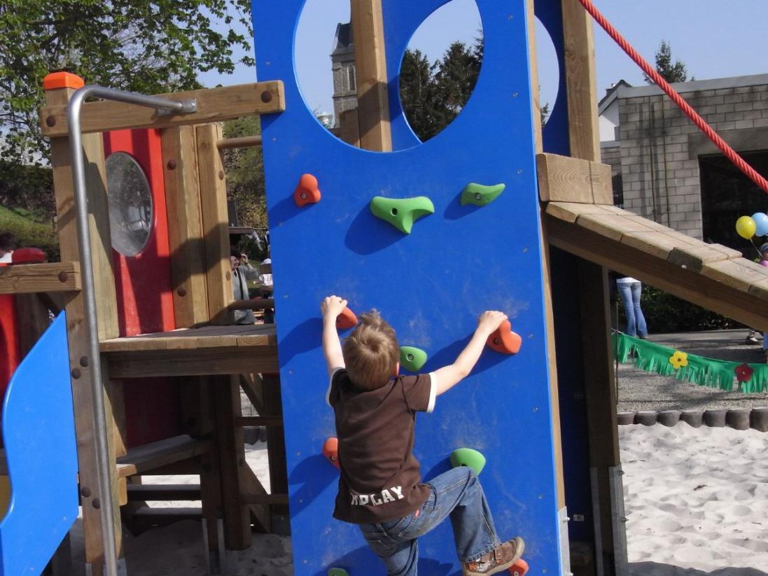 Kletterwand im Kindergarten