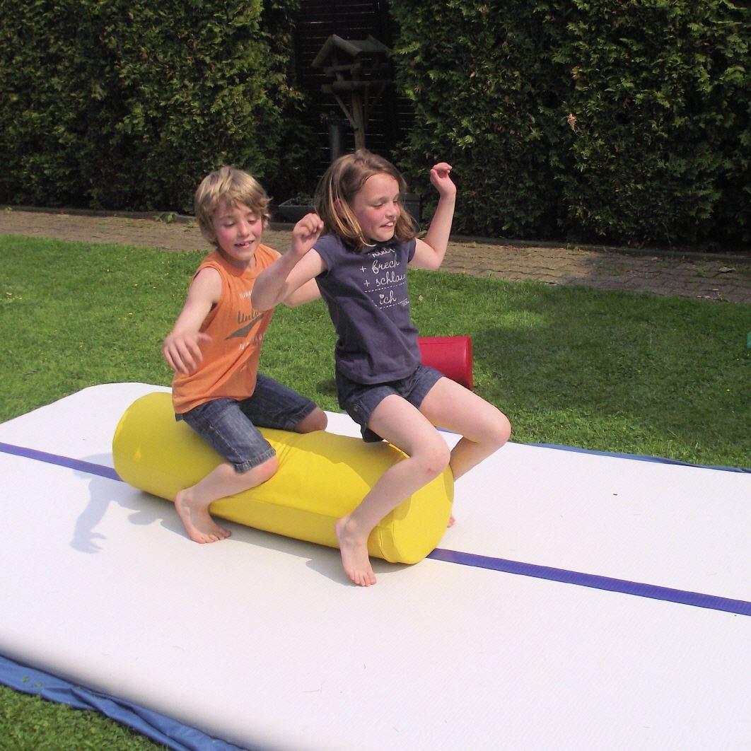 Übungen auf der Trampolin-Turnmatte - Grashüpfer - Spiele und Übungen mit AirTrack