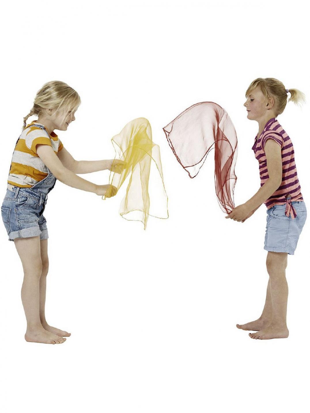 Jongliertuch-Spiele - Partnerspiele - Es gibt eine ganze Menge Übungen mit Jongliertüchern, die die Freude an Bewegung fördern sowie das nette Miteinander. Jongliertuch-Spiele - Partnerspiele